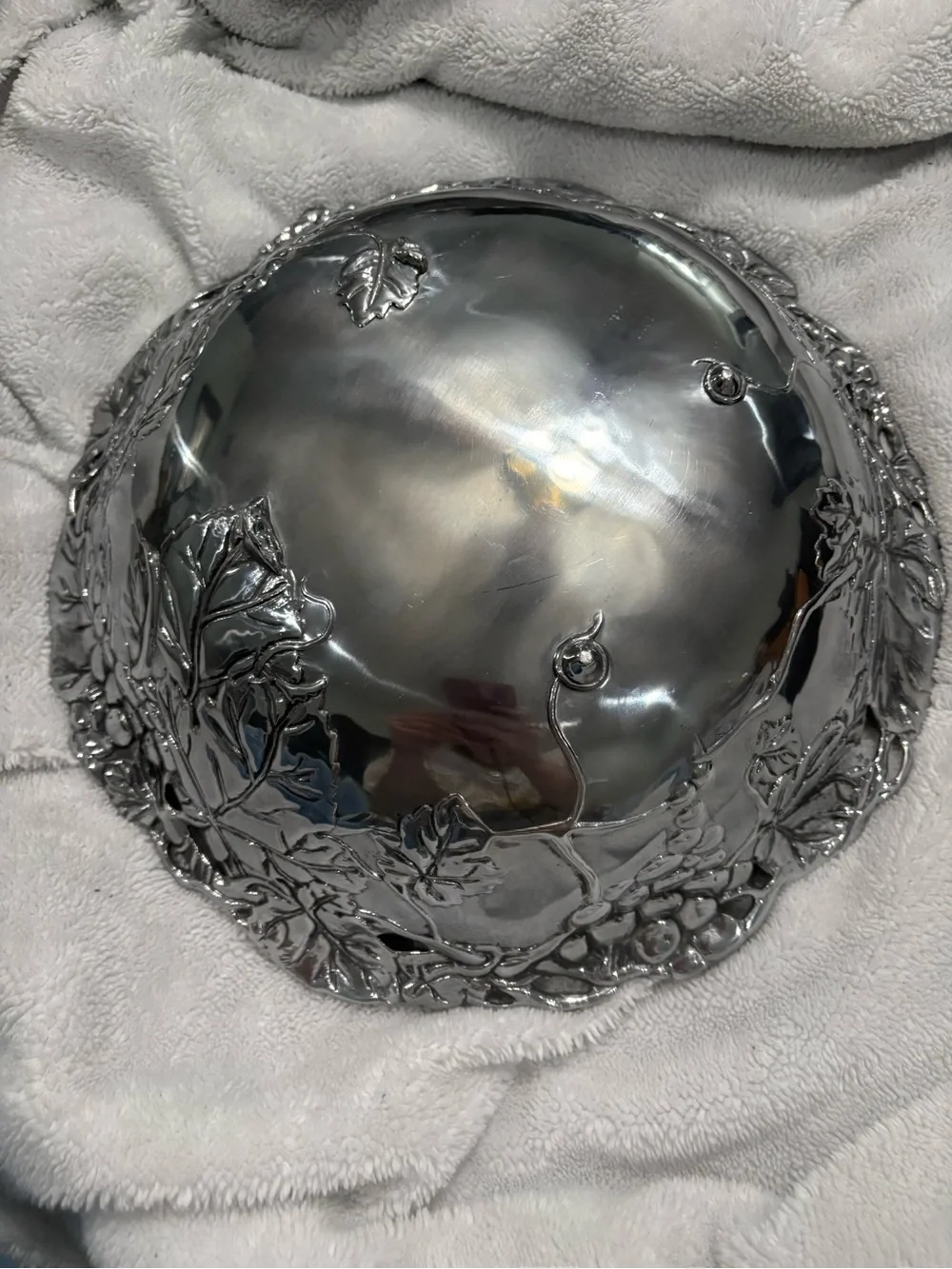 Vintage Cast Aluminum Grape & Vine Round Serving Bowl - Arthur Court Style